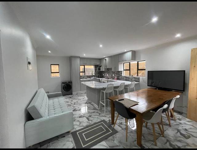 BUSINESS FOR SALE IN DIEPKLOOF ZONE 4